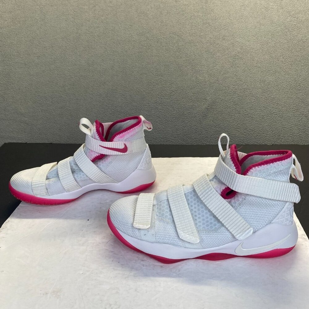 Nike Lebron Soldier 11 Youth 7Y Kay Yow GS Shoes 918369-102 White Pink Cancer - Picture 2 of 15